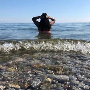 Meet your Posher, Daniela